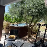 Diklo Guest house