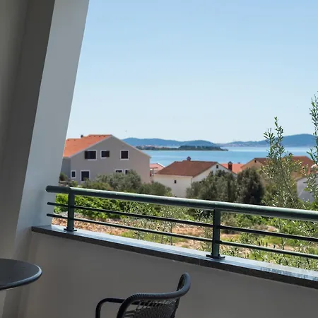 Diklo Πανσιόν Ζαντάρ